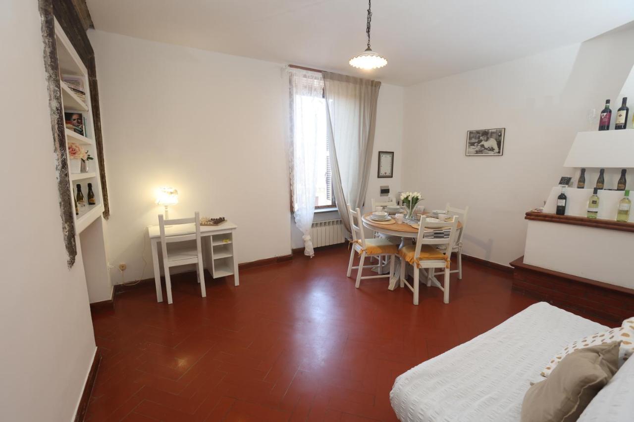 Relax Nel Borgo, La Fontana Apartment Campagnano Di Roma Exterior photo